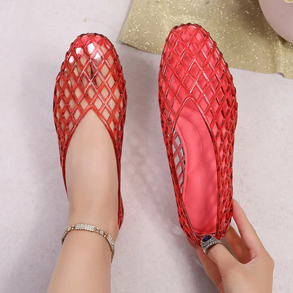 Woven Jelly Flat Shoes with Cut-Out Diamond Pattern
